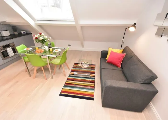 Apt 3, Opera House Ensuite 4Th Floor By Indigo Flats